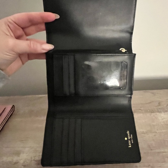 Kate Spade Wallet - Picture 2 of 2